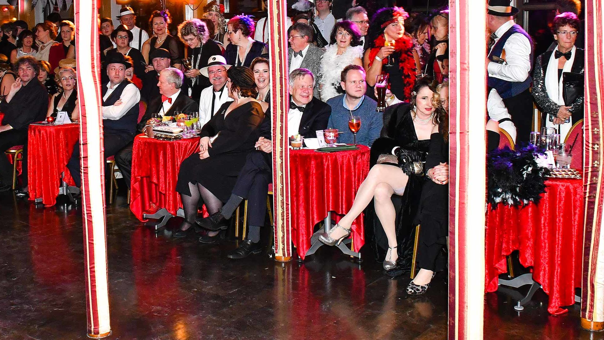 Theater Rote Bühne Theaterball Theater Rote Bühne Theaterball