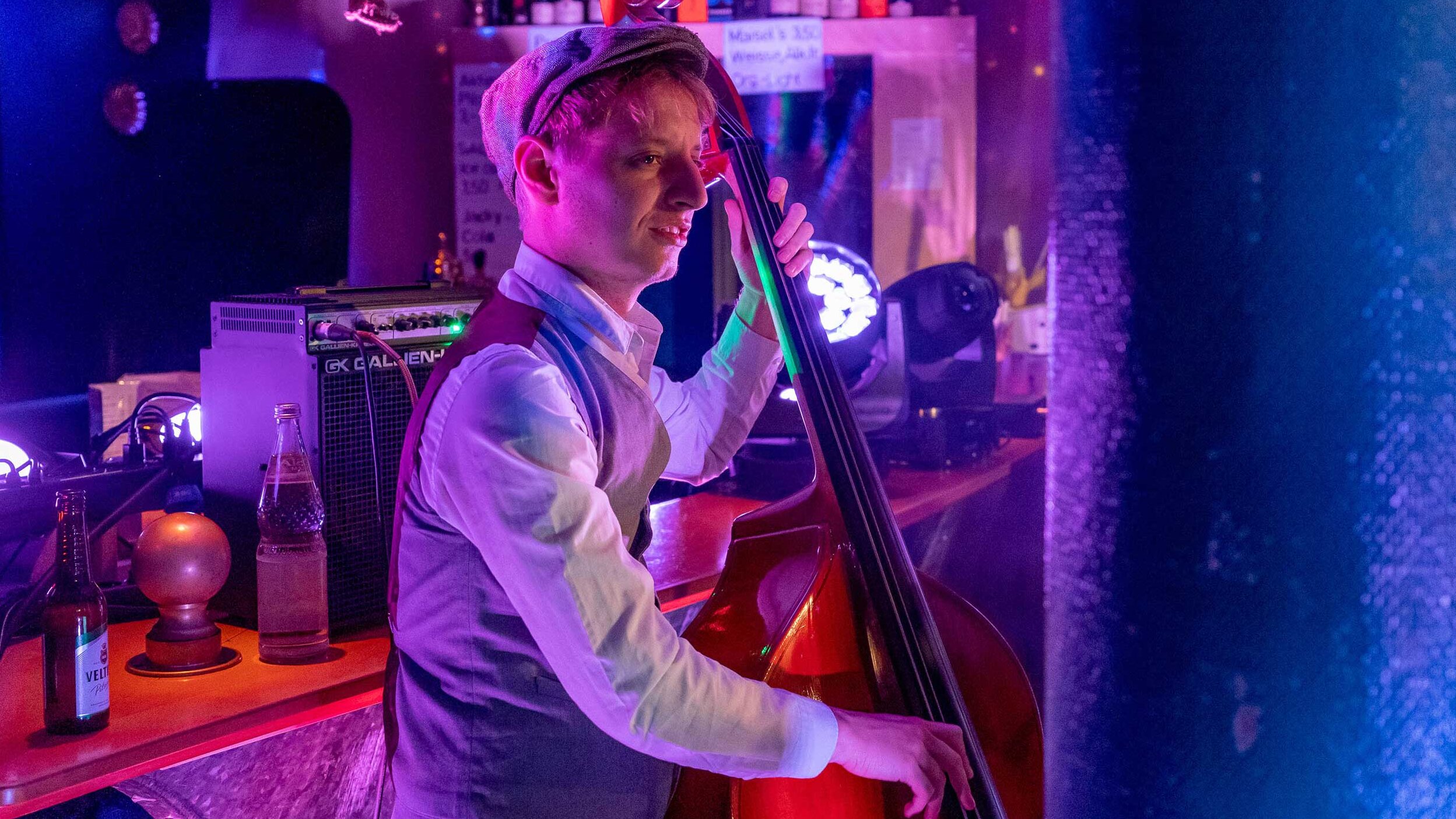 Jazz November 2019 - The Huggee Swing Band Jazz November 2019 - The Huggee Swing Band